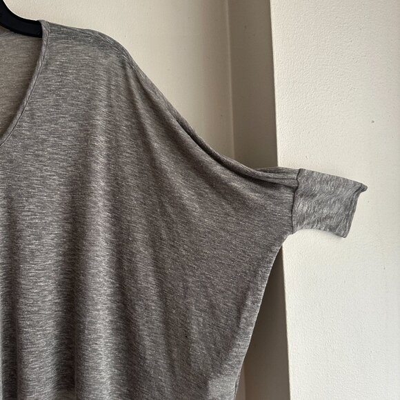 Helmut Lang grey V neck top. Well maintained. Size P. - Picture 6 of 8